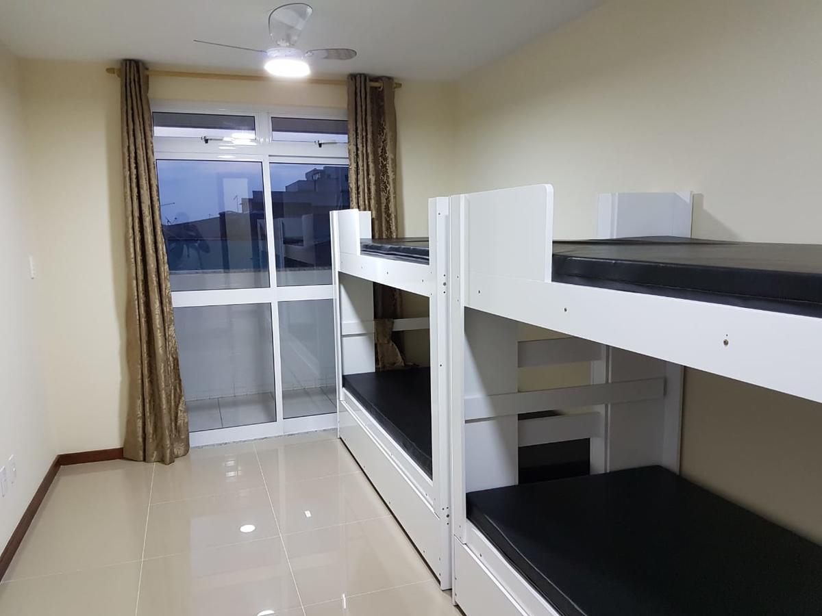 Apartment De 3 Quartos Grande